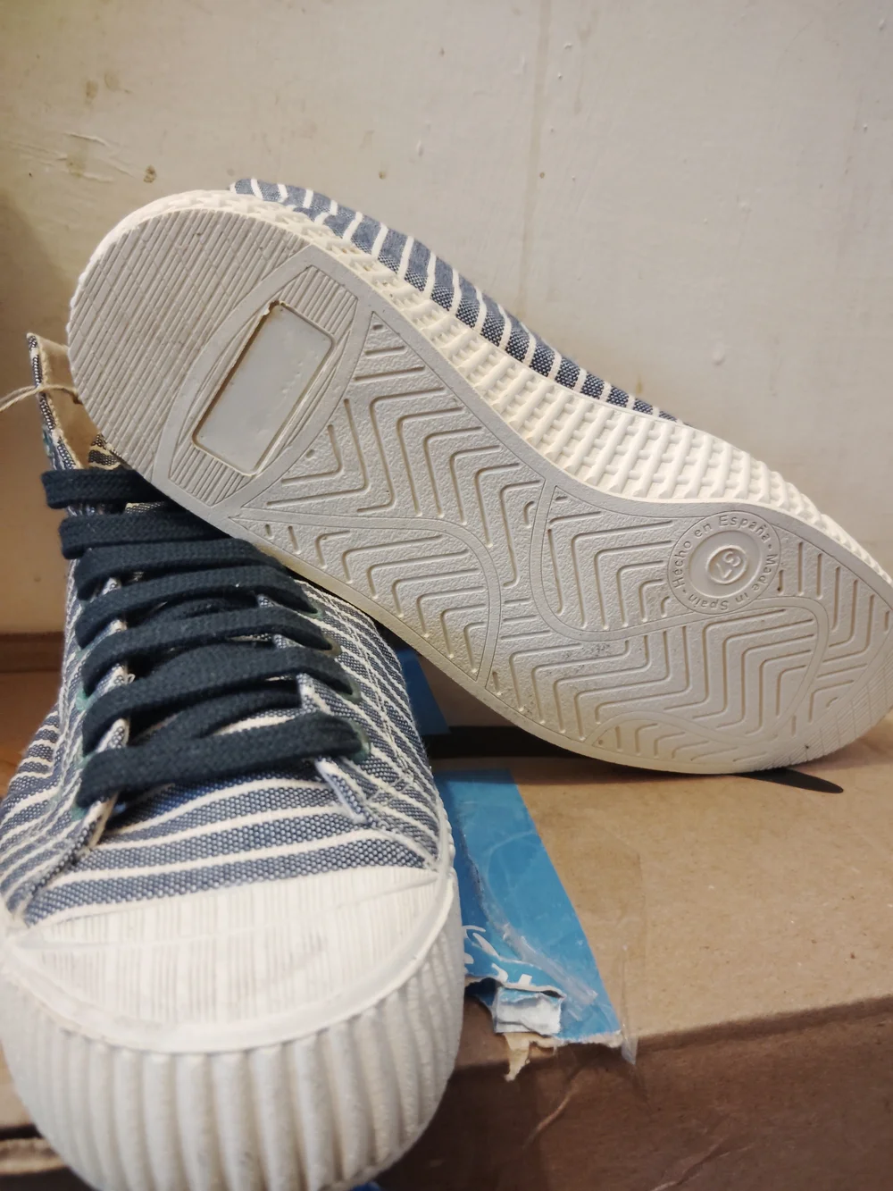 Nine Yards Kids' Blue Striped High-Top Sneakers